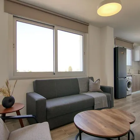 Phaedrus Living Coral Aquatic Larnaca