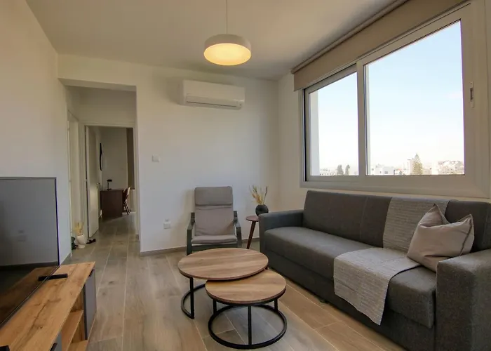 Phaedrus Living Coral Aquatic شقة لارنكا