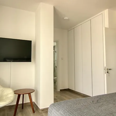 Apartment Phaedrus Living Coral Aquatic Larnaca