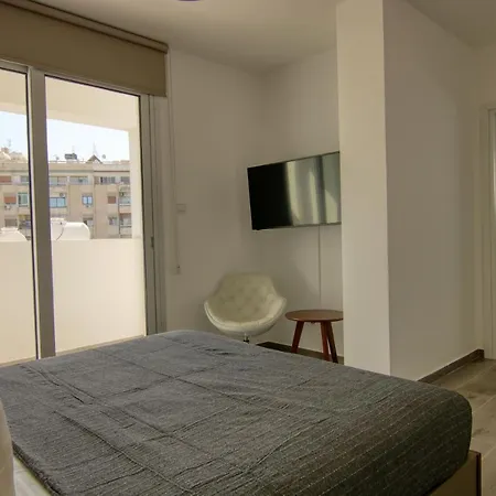 Apartment Phaedrus Living Coral Aquatic Larnaca